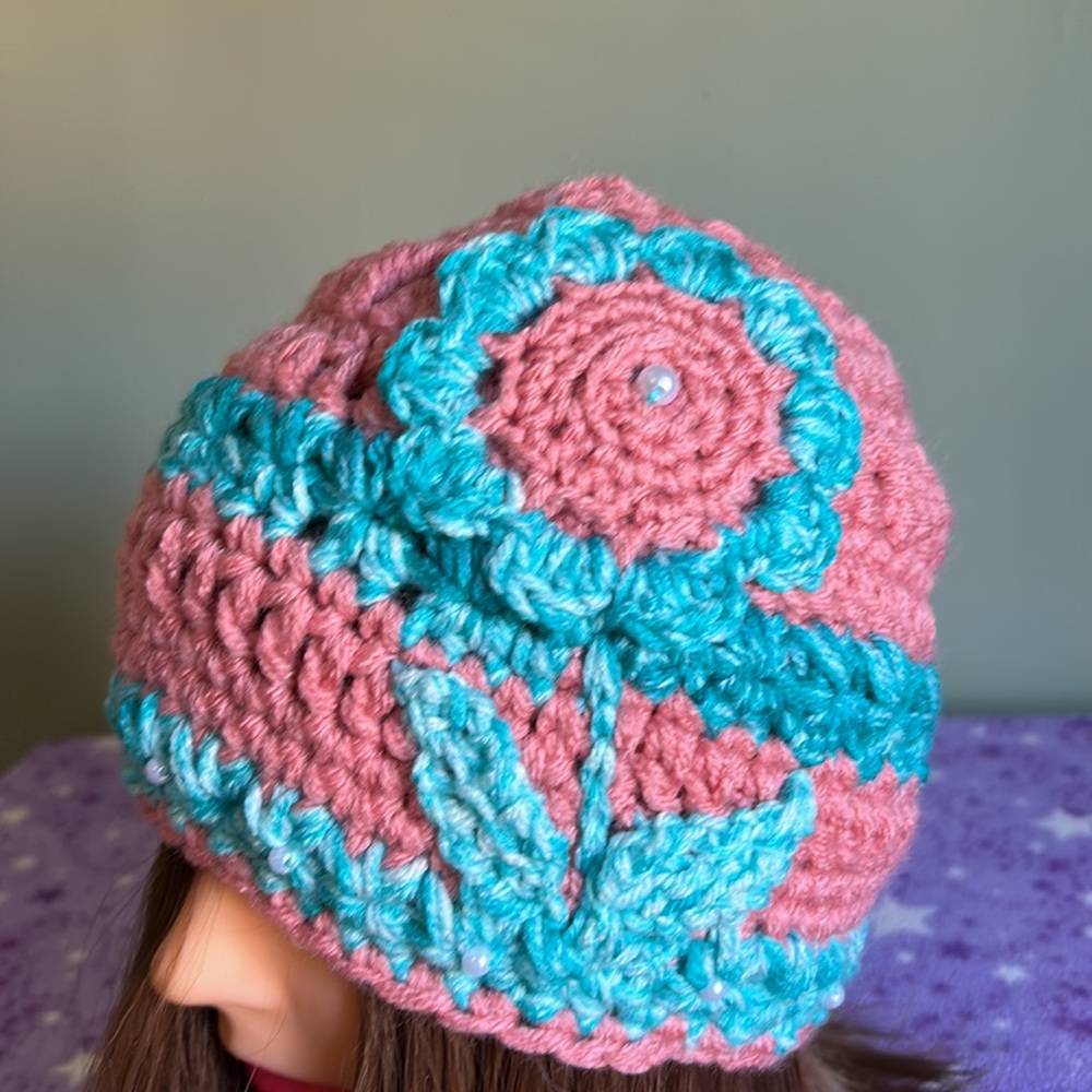 Crochet flower beanie soft warm acrylic yarn medium - Picture 2 of 5